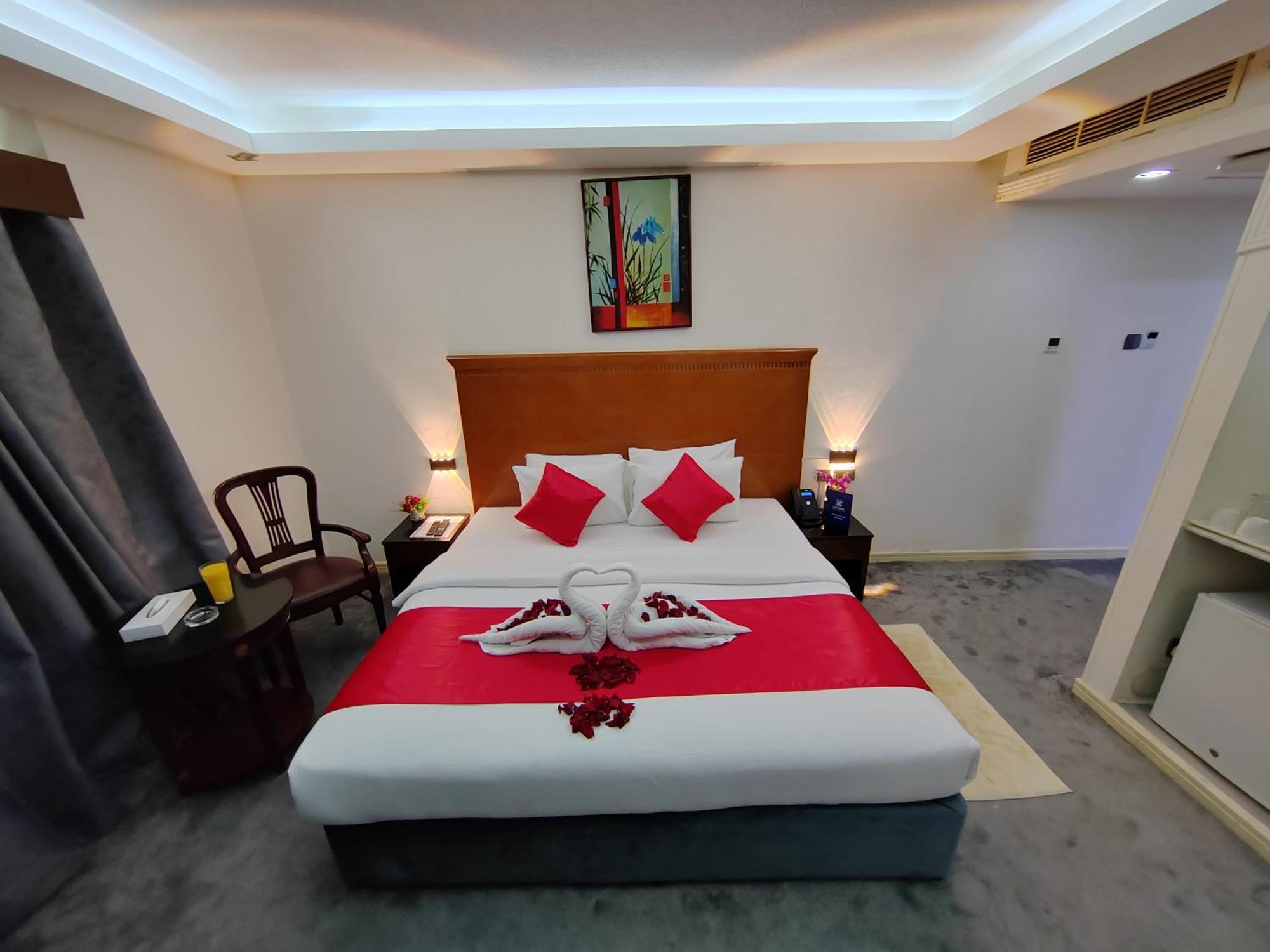 Le Paradise Palace Hotel Dubaï Extérieur photo
