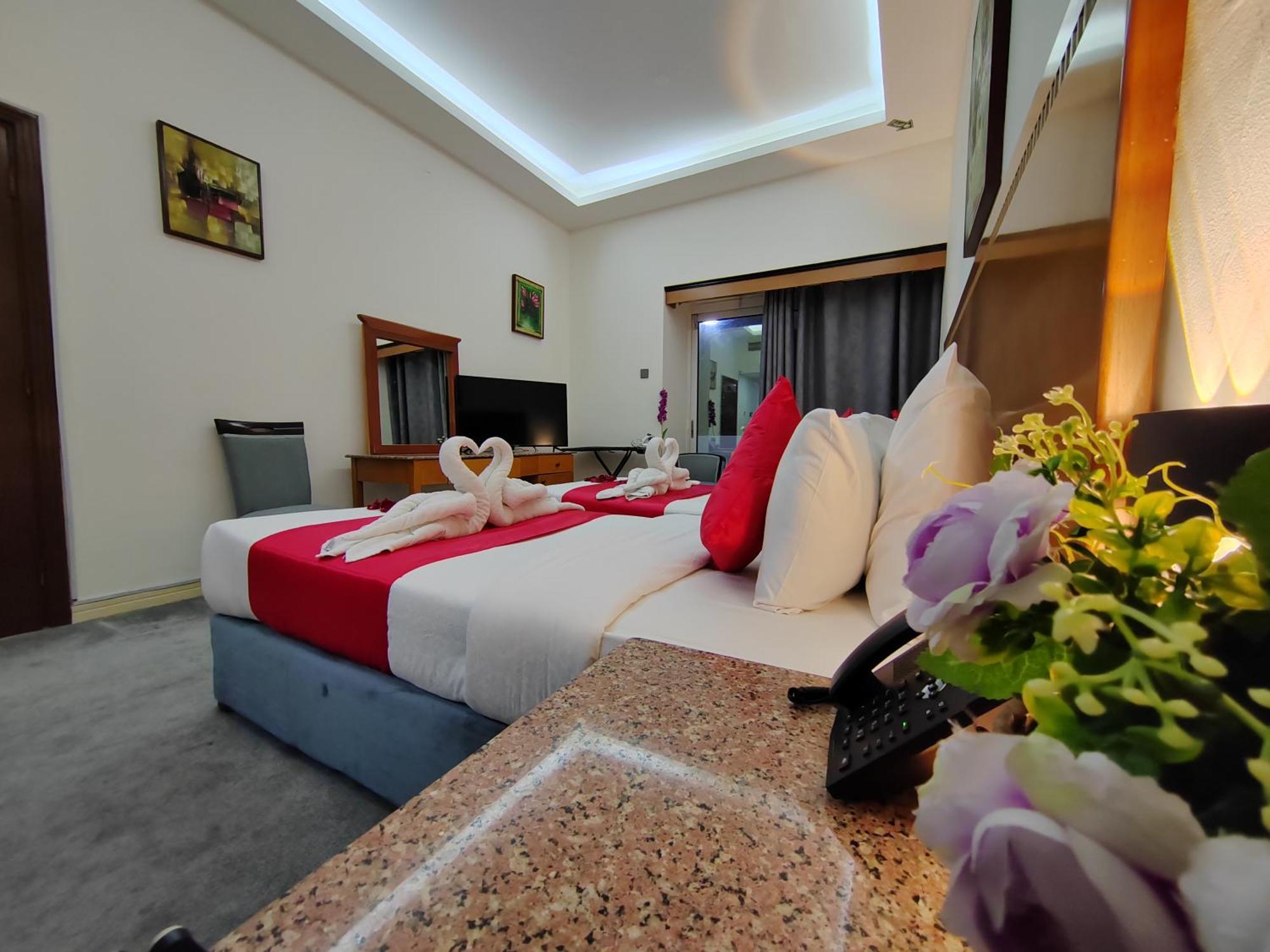 Le Paradise Palace Hotel Dubaï Extérieur photo