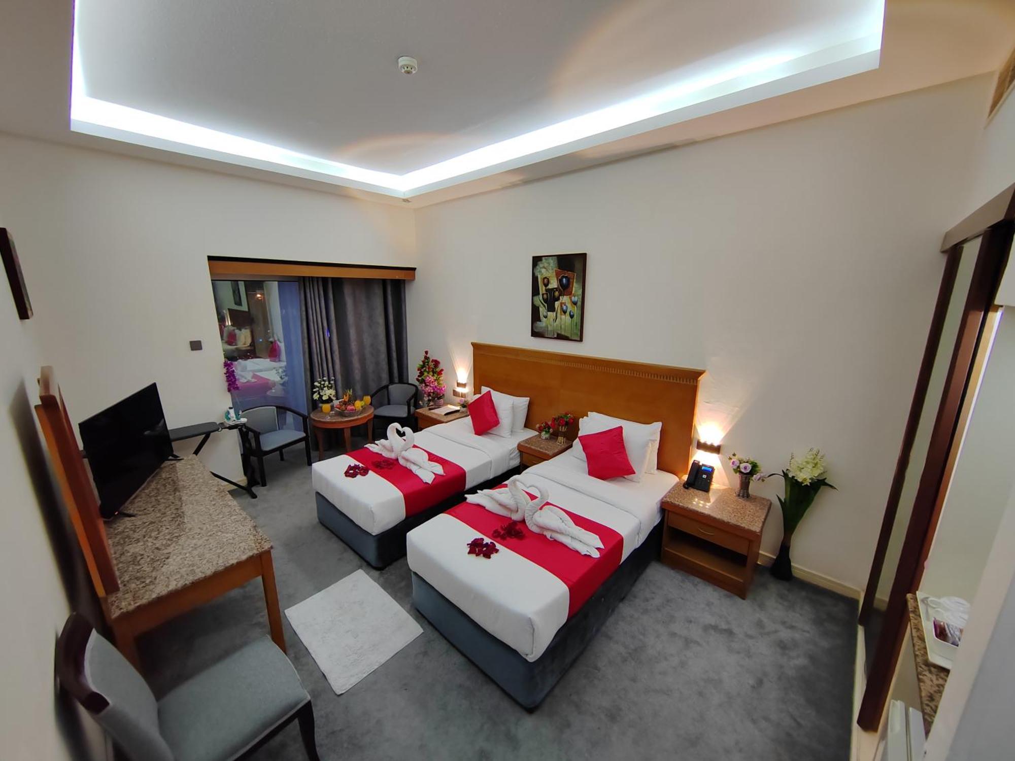Le Paradise Palace Hotel Dubaï Extérieur photo
