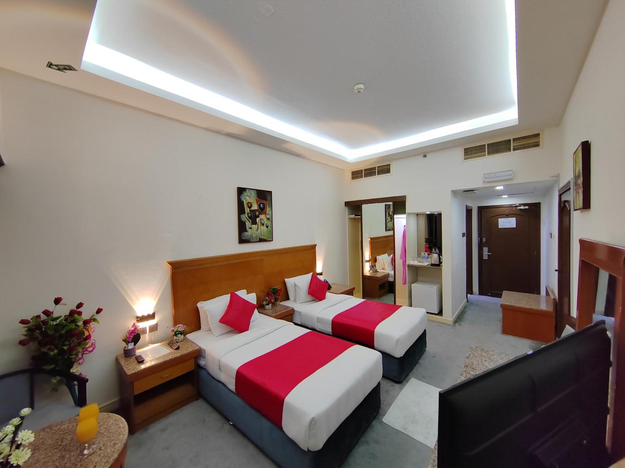 Le Paradise Palace Hotel Dubaï Extérieur photo