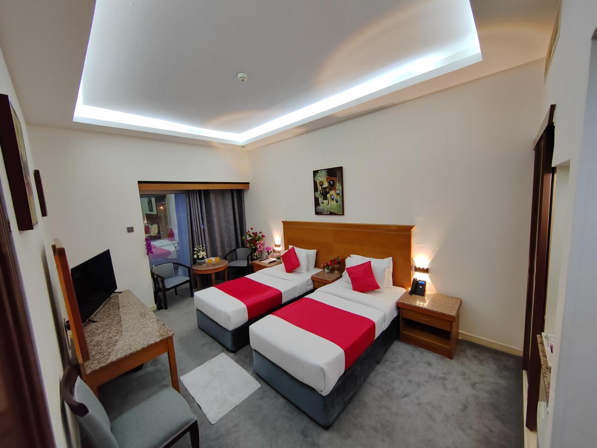 Le Paradise Palace Hotel Dubaï Extérieur photo