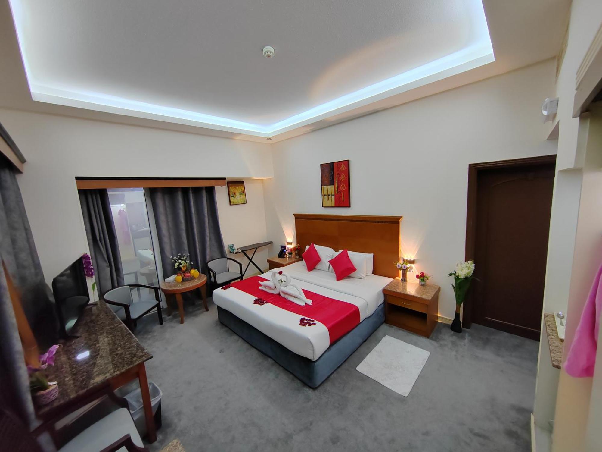 Le Paradise Palace Hotel Dubaï Extérieur photo