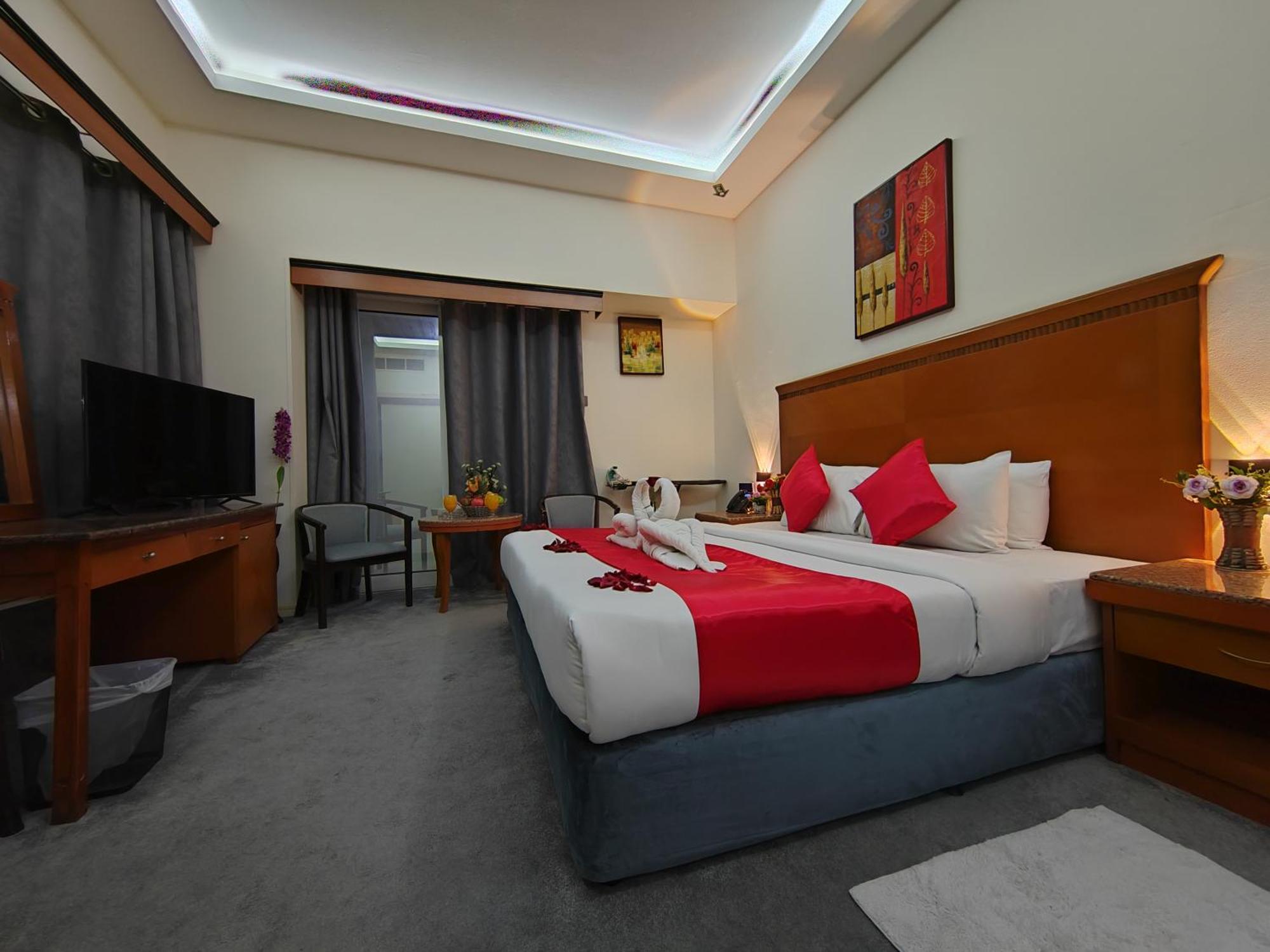 Le Paradise Palace Hotel Dubaï Extérieur photo