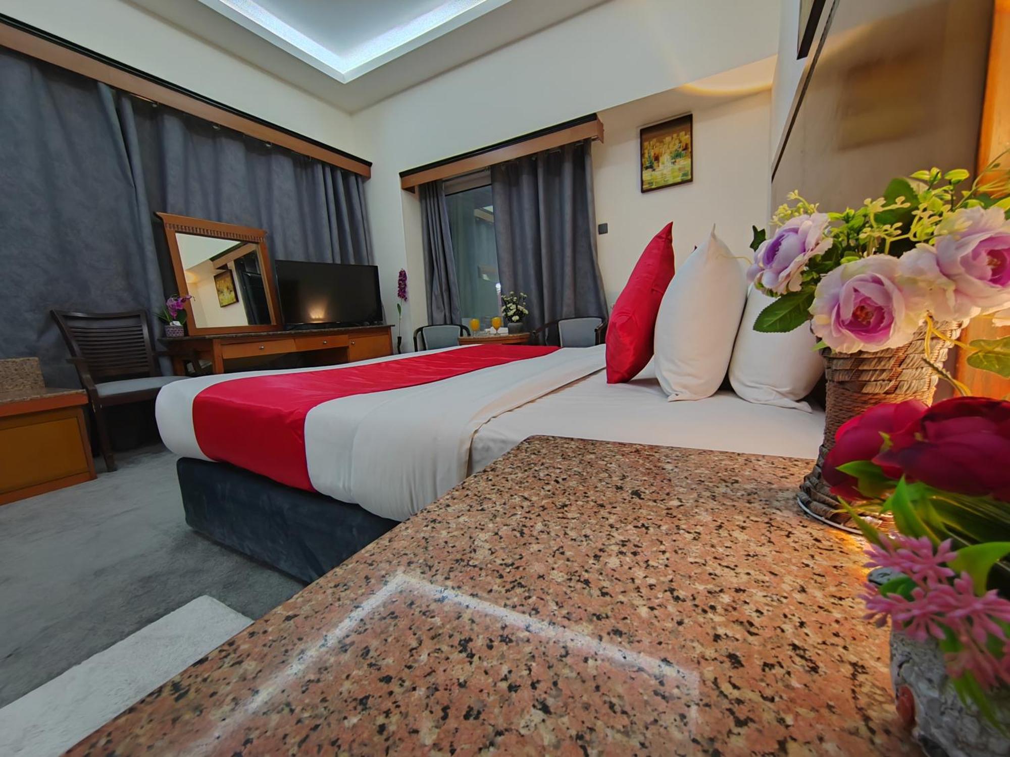 Le Paradise Palace Hotel Dubaï Extérieur photo