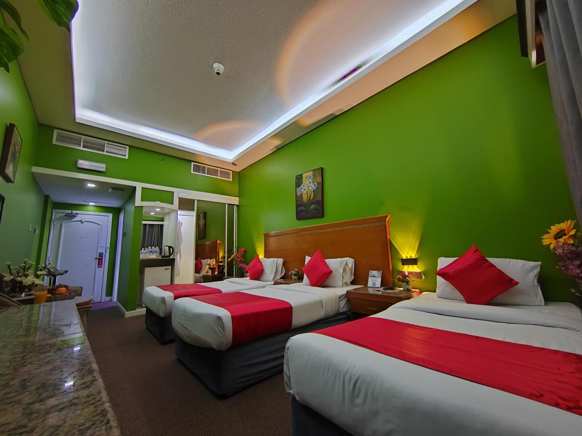 Le Paradise Palace Hotel Dubaï Extérieur photo