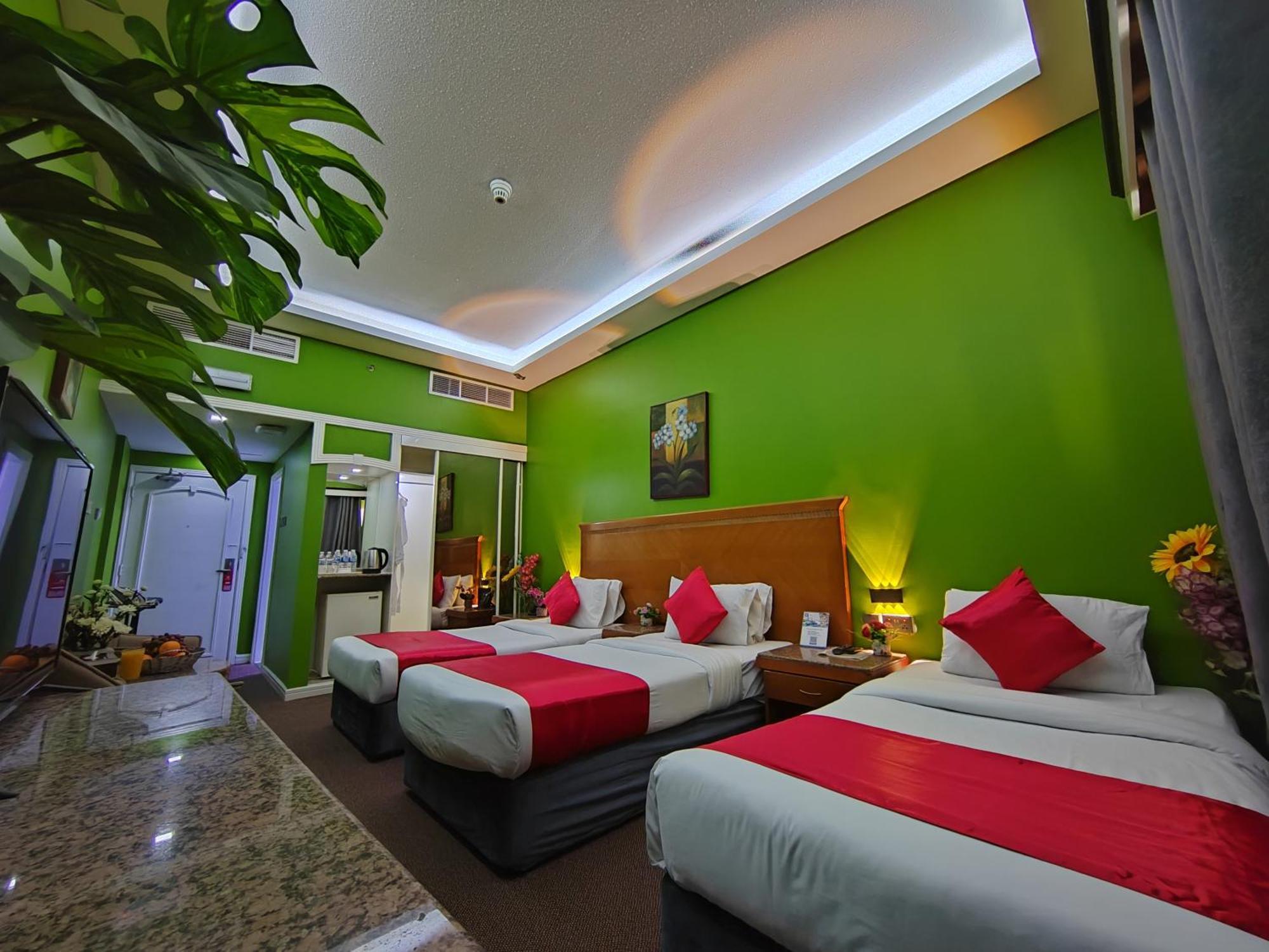 Le Paradise Palace Hotel Dubaï Extérieur photo