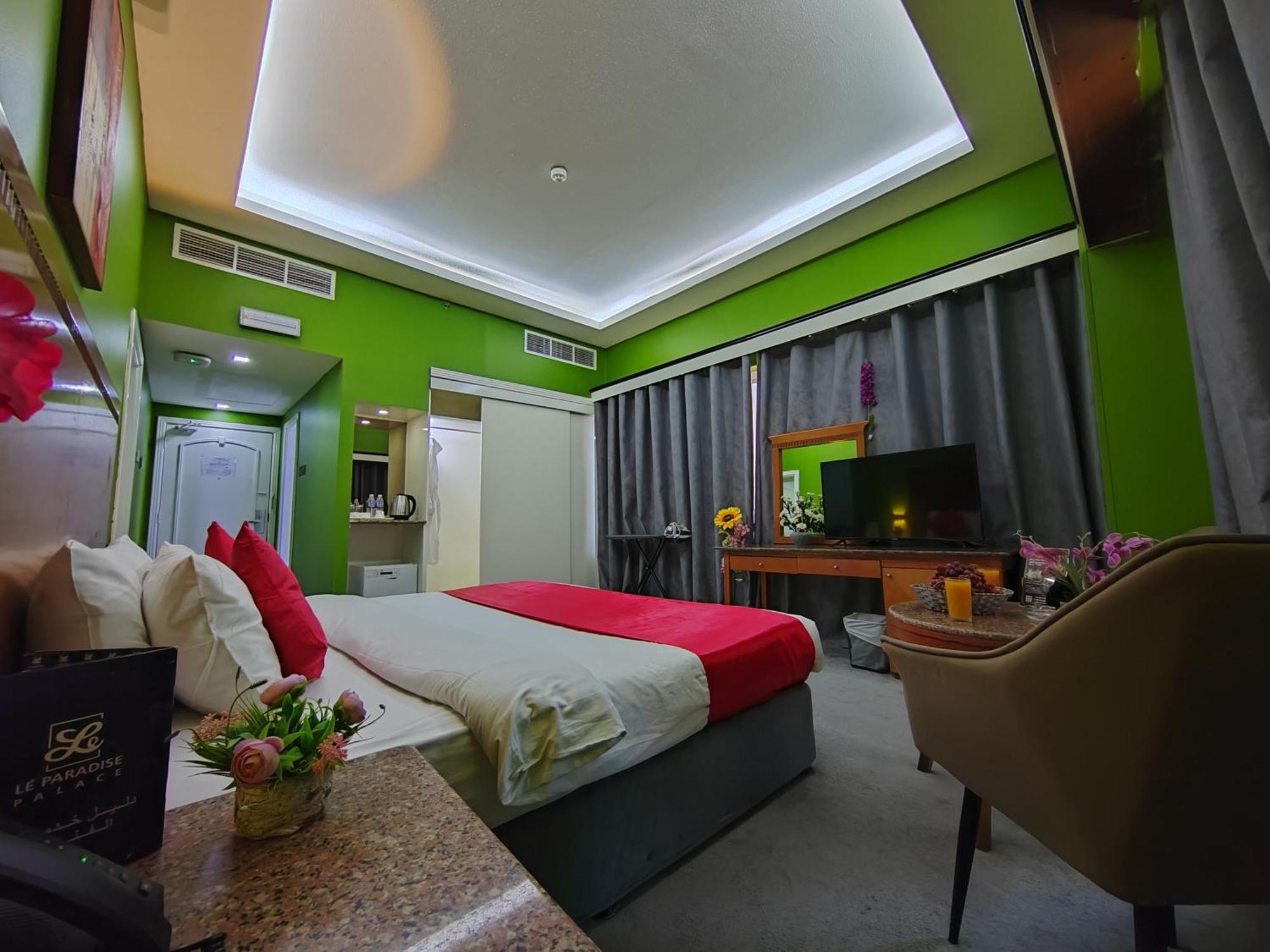 Le Paradise Palace Hotel Dubaï Extérieur photo