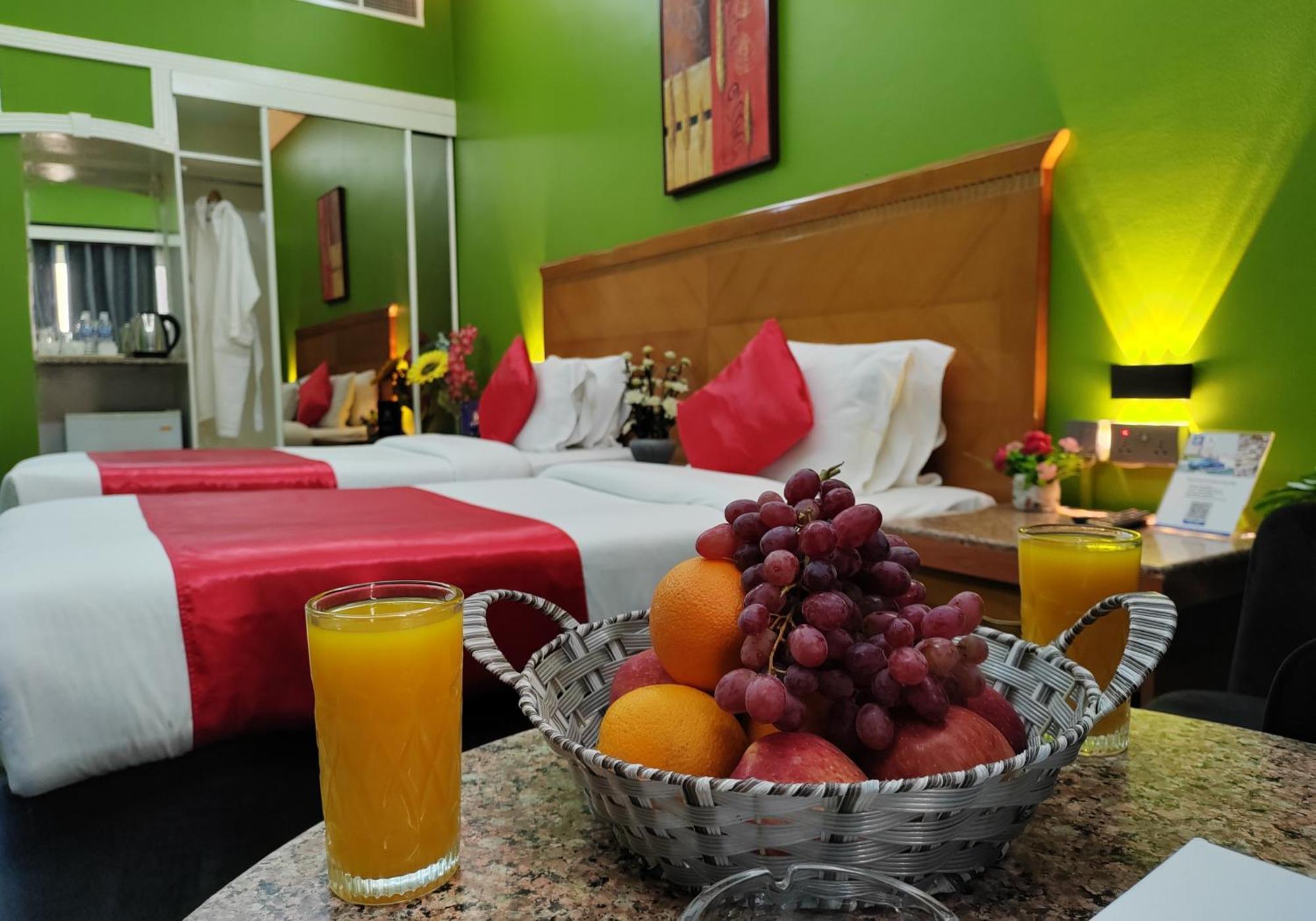 Le Paradise Palace Hotel Dubaï Extérieur photo